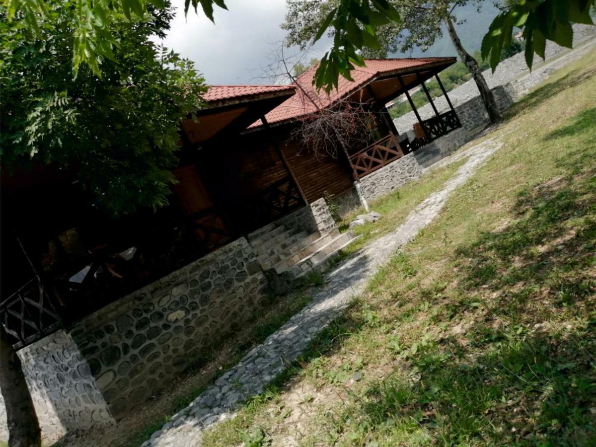 Kish Adasi Şǝki Zewnętrze zdjęcie
